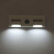 Lampka_podszafkowa_311108_F2_hires.jpg