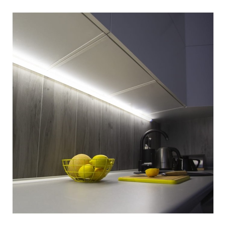 profil-aluminiowy-corner-line-1m3.jpg
